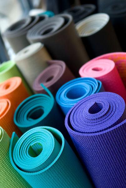 Figure 20 Round Yoga mats in wholesale