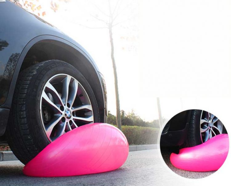 Wholesale Yoga Ball 39 Figure 10 Testing of Explosion Free Yoga Balls at Yanre Fitness