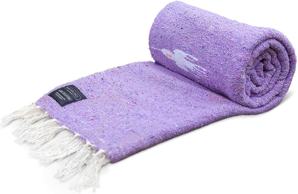 Wholesale Yoga Blankets 9 Figure 5 Acrylic fibres yoga blanket